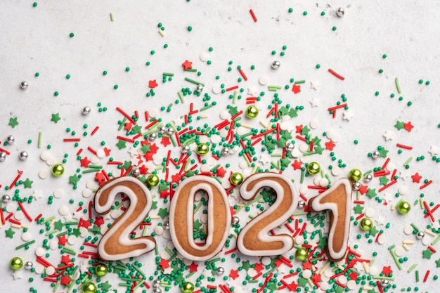 Lebkuchen Neujahrskekse in Form von Zahlen 2021