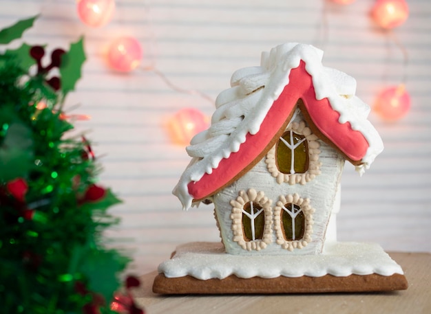 lebkuchenhaus, weihnachtsessen, hintergrund des neuen jahres, weihnachtsgeschenk für kind