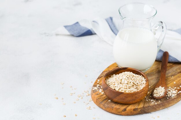 Foto leche de avena vegana orgánica casera no diaria