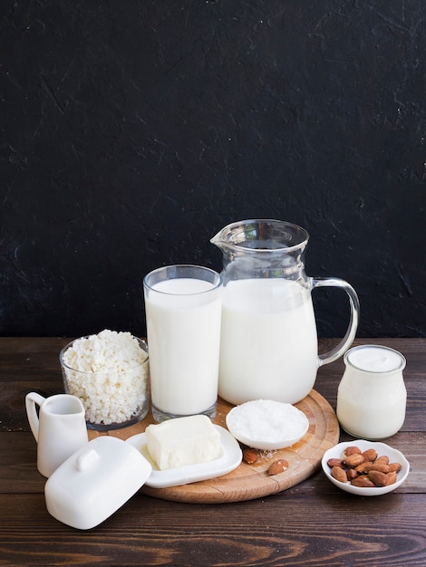 Foto leche, requesón y productos lácteos