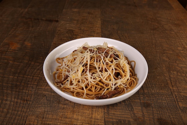 Leckere appetitliche klassische italienische Pasta mit einer köstlichen Sauce