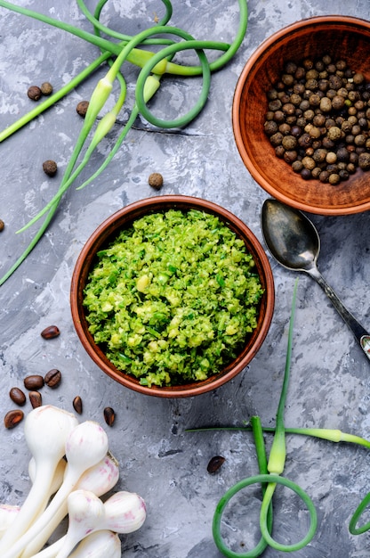 Leckere Basilikum-Pesto-Sauce