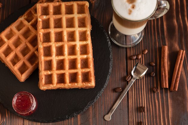 Leckere frische Wiener Waffeln