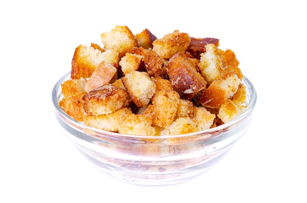 Leckere hausgemachte Weißbrotcroutons.