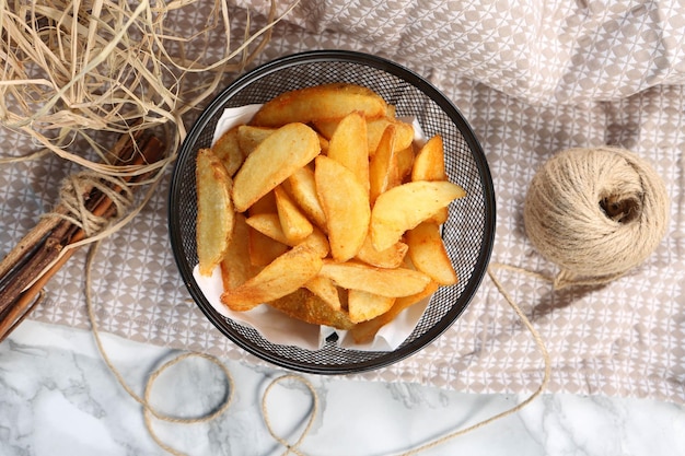 Leckere Pommes Frites, leckere Chips