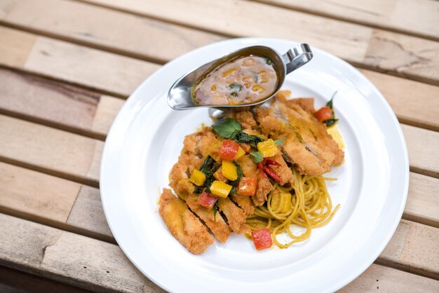 Leckeres Curry mit Schweinekotelett.