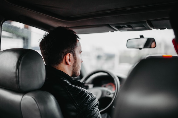 Lederjacke für männliche Autofahrer