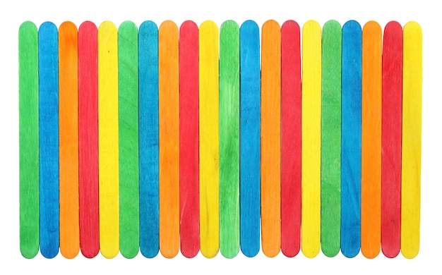 Leere bunte Holz-Eis-Stick mit Beschneidungspfad