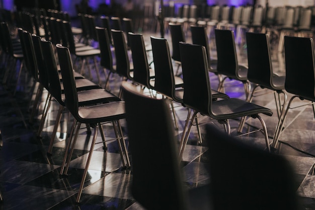 Foto leere stühle im auditorium