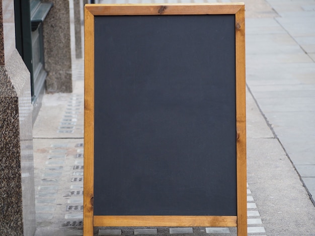 Leere Tafel mit Textfreiraum