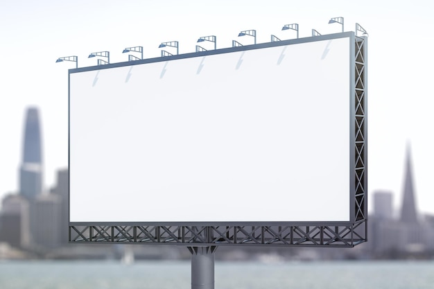 Leere weiße horizontale Werbetafel auf Stadtbildhintergrund bei Tagesperspektive Mockup-Werbekonzept