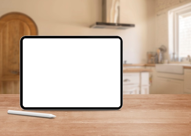 leerer Bildschirm des Tablets in der Küche