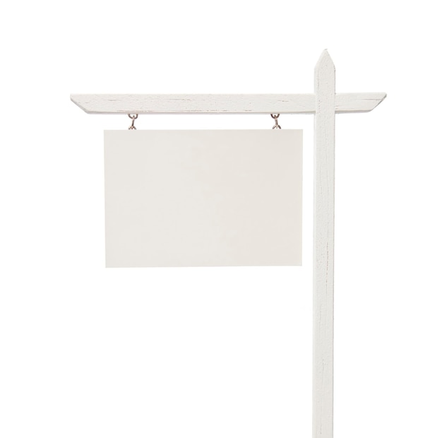 Leeres Immobilienschild auf Weiß