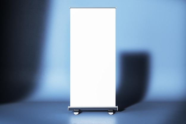 Leeres Rollup-Banner-Mockup auf gradientblauem Hintergrund in Studio-Licht 3D-Rendering