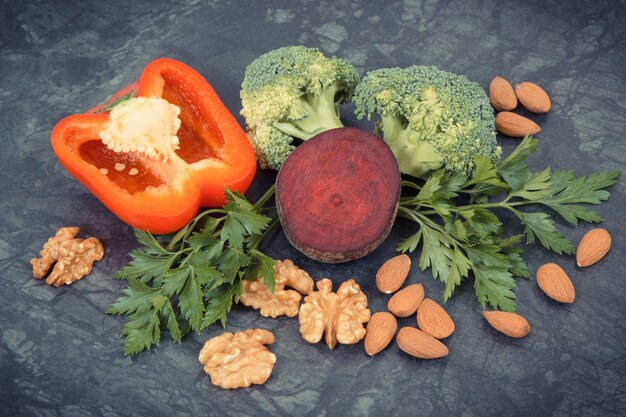 Legumes frescos naturais recomendados para estilos de vida saudáveis e nutrição para hipertensão