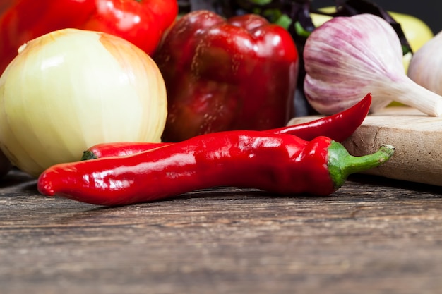 Legumes não lavados são usados para cozinhar e comer