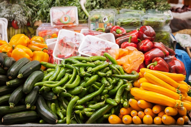 Legumes no mercado em jerusalém, israel