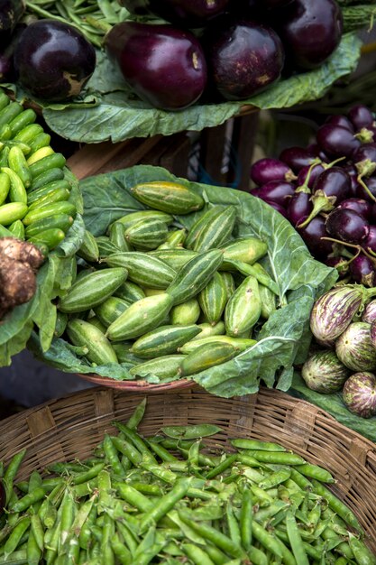Legumes no mercado em Mumbai, na Índia