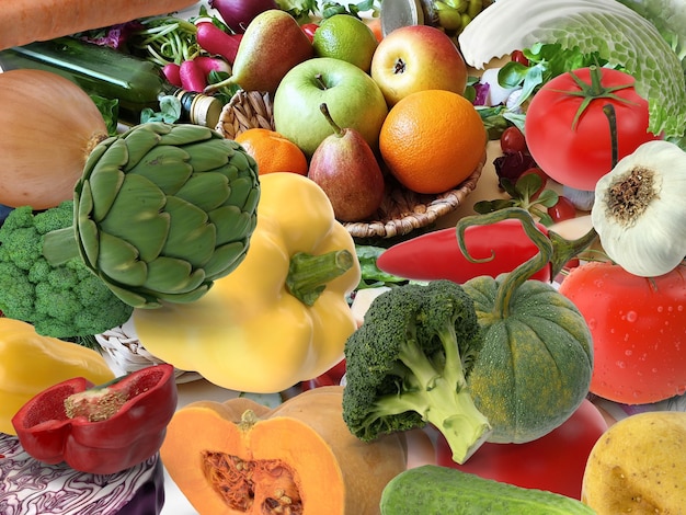 Foto legumes páprica, tomate, brócolis, mistura de cebola e peixe salmão e vitaminas de alimentos saudáveis