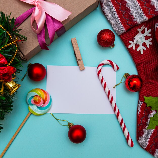 Lençol branco para inscrições, doces, presentes, brinquedos de Natal em azul