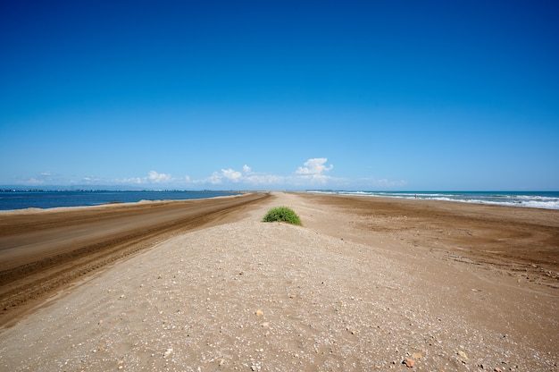 Lengua de arena entre dos mares, Trabucador, Delta del Ebro, España