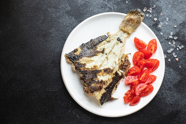 Lenguado frito pescado asado al horno marisco tomate verduras segundo plato