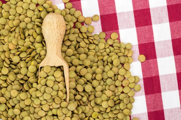 Foto lentejas verdes orgánicas naturales para una alimentación saludable