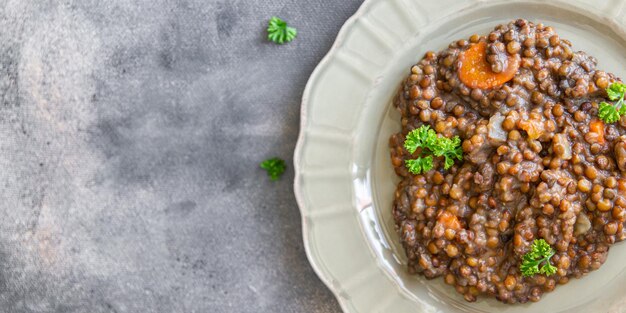 Foto lentilhas com legumes cozinha fresca refeição saudável comida lanche dieta na mesa cópia espaço comida