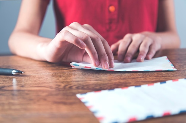 Letras de mano de mujer