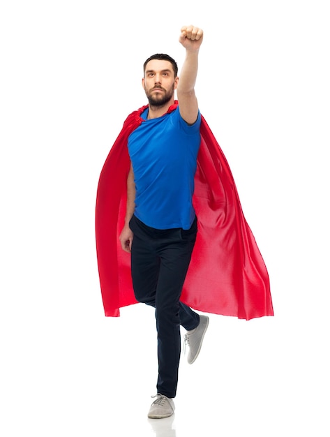 liberdade, poder, movimento e conceito de pessoas - homem de capa vermelha de super-herói