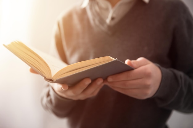 Libro de lectura del hombre