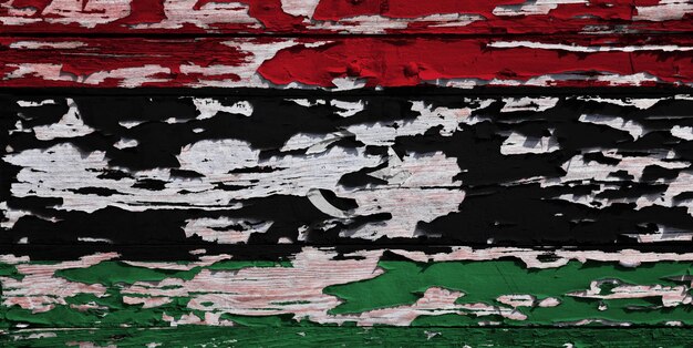 Libyens Flagge auf einem Holzbrett gemalt