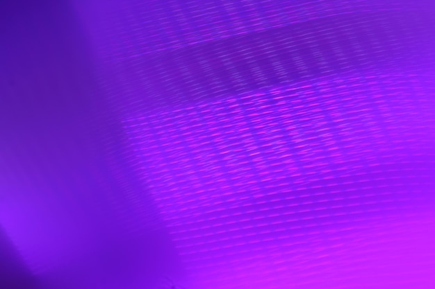 Licht kann nach Frequenz klassifiziert werden und hat besondere Leitungseigenschaften