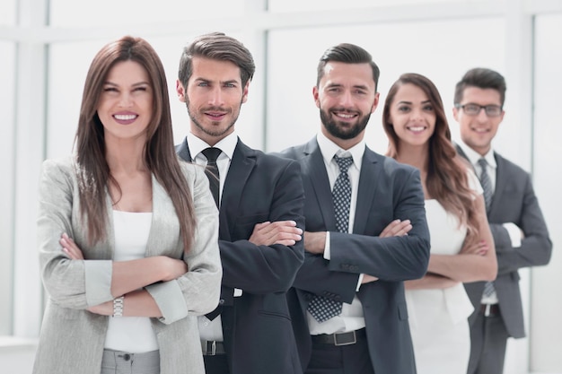 Líder y equipo profesional de negocios.