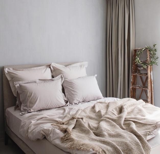 Liegestühle im Bett zu Hause