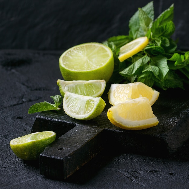 Foto lima y limones con menta