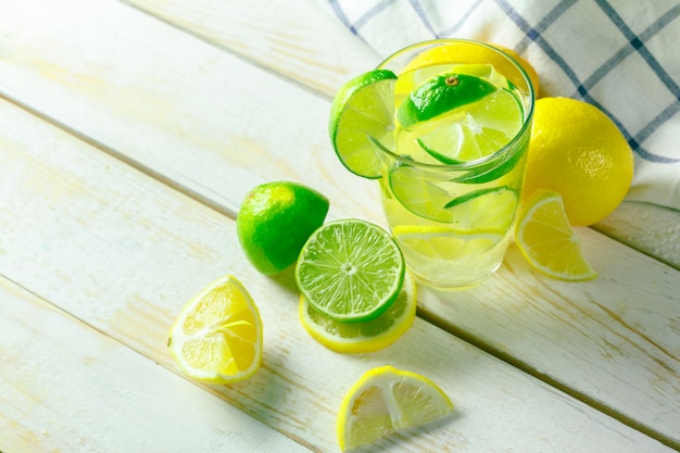 Limonada Con Limon Fresco