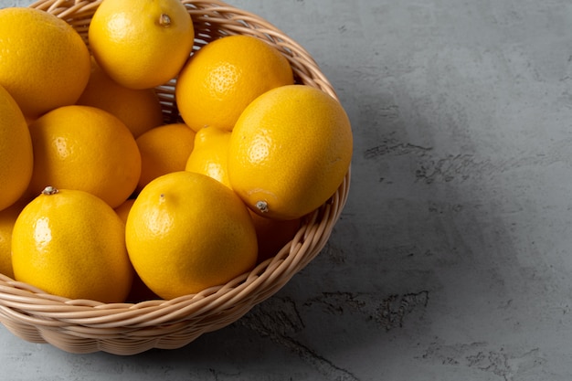 Limones en concreto, vista desde arriba