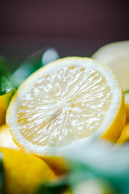 Foto limones frescos vista de arriba de la toma macro