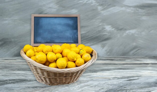 Limones frescos