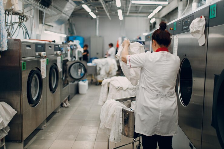 Limpieza en seco de ropa Paño limpio proceso químico Lavandería tintorería industrial