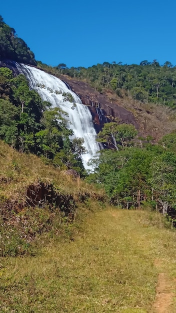 Linda cascata em passa vinte minas gerais brasil