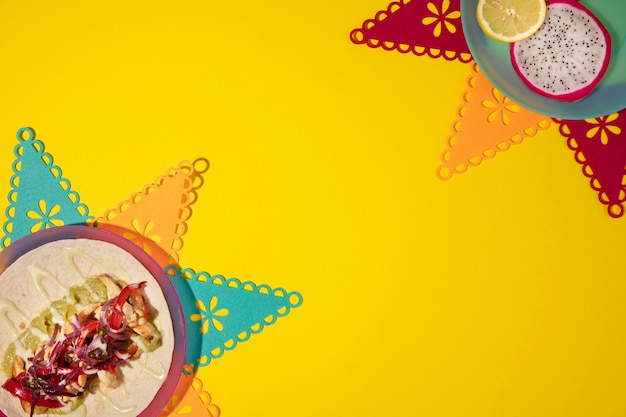 Foto linda decoração de festa mexicana com comida