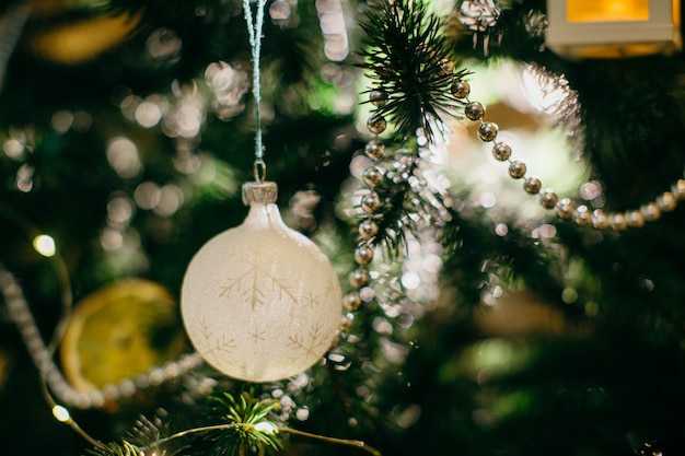 Lindamente decorado Christas árvore pronta para as férias