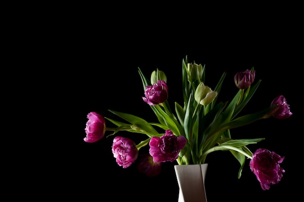 Lindas flores em vaso