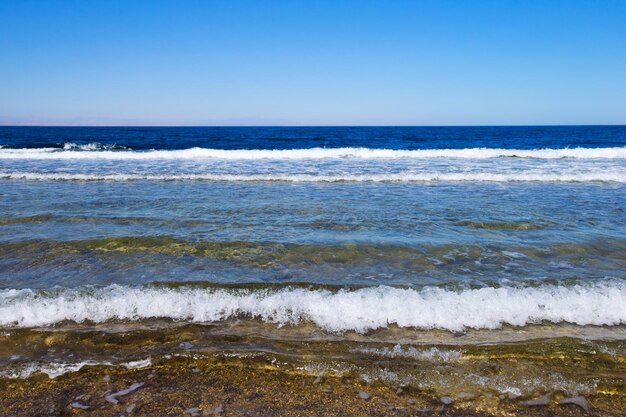 Lindo céu e mar azul