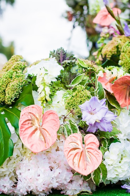 Foto lindo floral bouquet festivo de várias flores