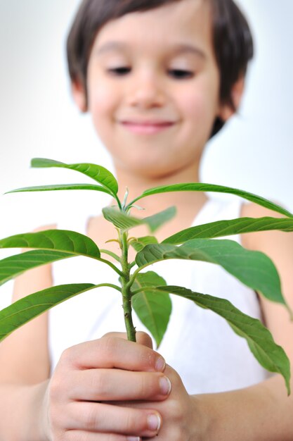 Foto lindo niño positivo