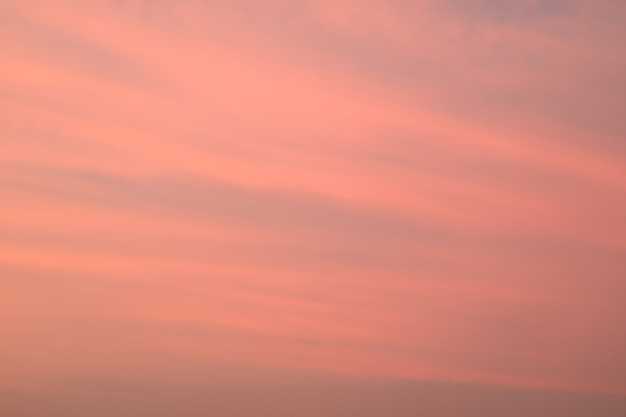 Lindo Pastel laranja rosa nublado céu pôr do sol de Bangkok, Tailândia