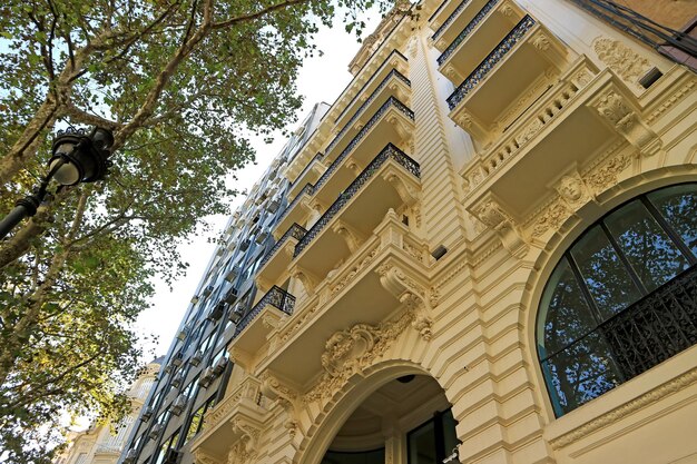 Lindos edifícios antigos na Avenida de Mayo Avenue em Buenos Aires Argentina